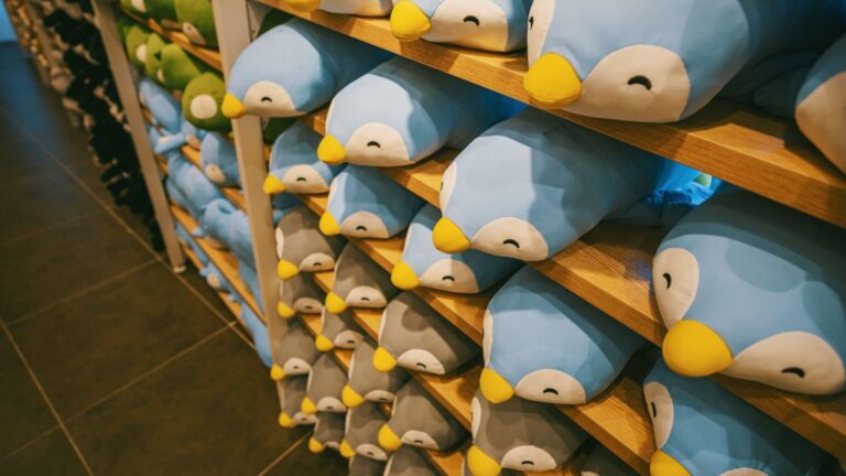 Shelves of plush toys in a toy store, illustrating Toys R Us returning to Fairfax County malls in Springfield and Fair Oaks