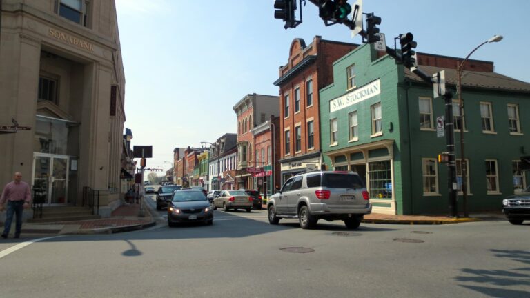 The corner of King and Market Streets in downtown Leesburg, Virginia