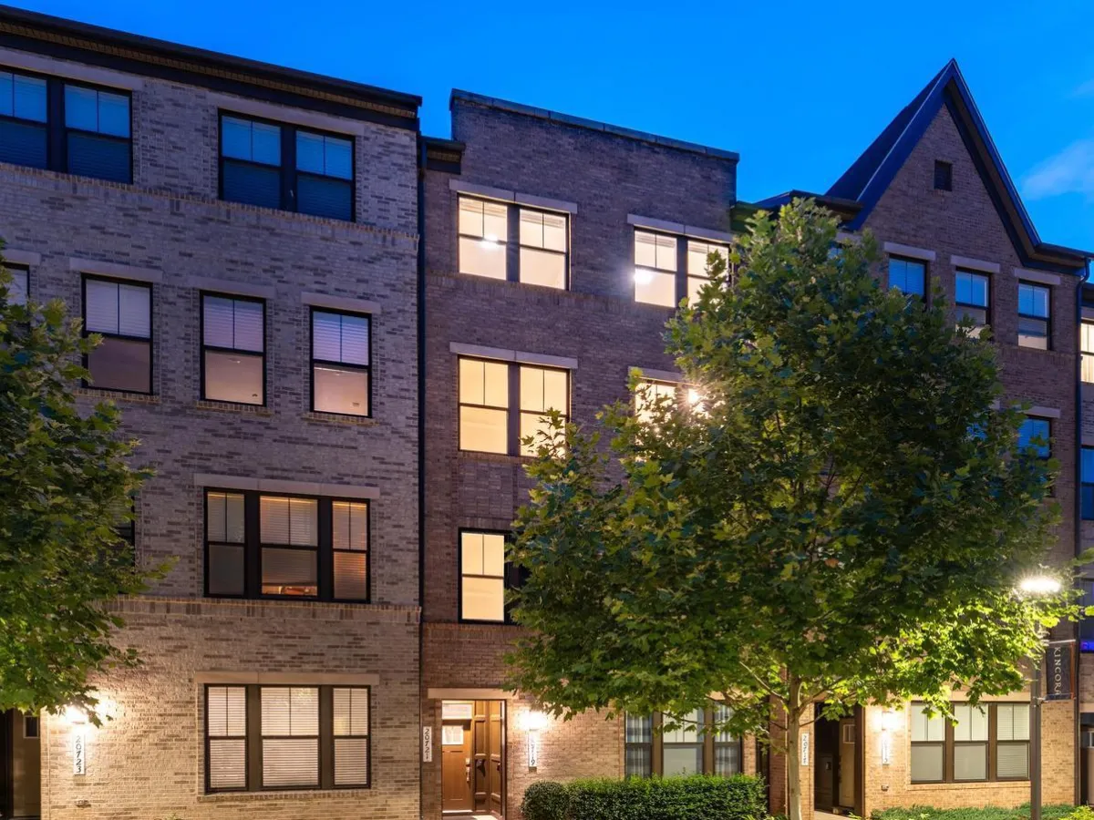 Modern townhomes in Loudoun County, Virginia